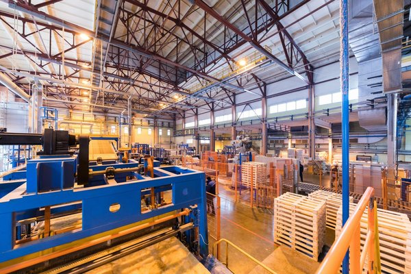 What techniques can you use to optimize the performance of a Kafka-based event streaming platform?